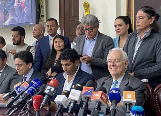 Aprueban reforma tributaria propuesta por Petro