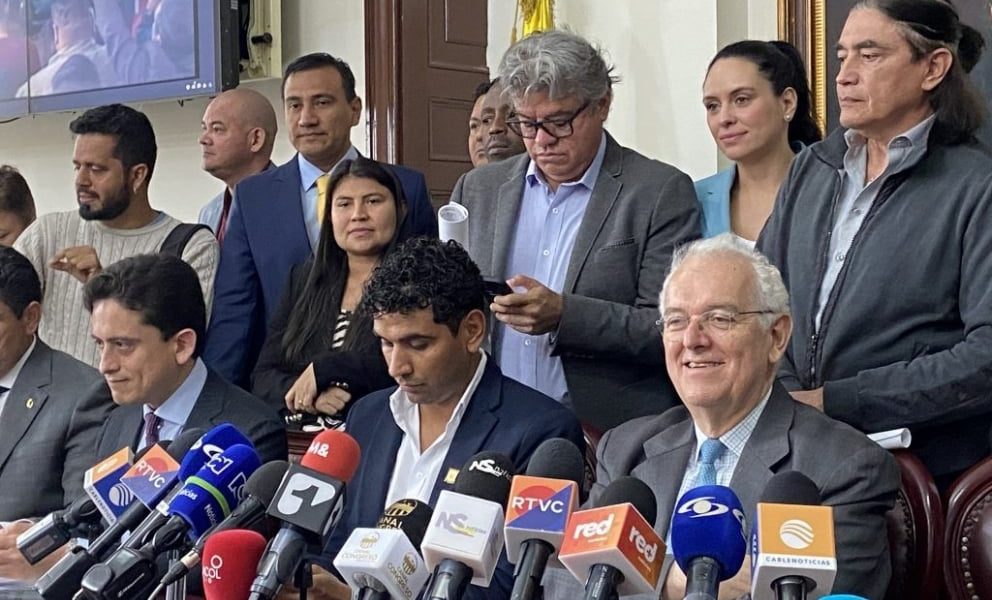 Aprueban reforma tributaria propuesta por Petro