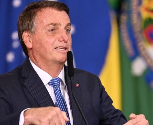 Bolsonaro pide revisar resultados de elecciones