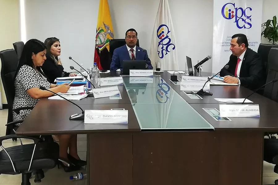 Consejo de Participación Ciudadana suspende designación de superintendente de Bancos