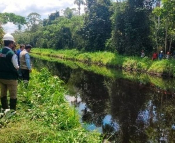Declaran estado de emergencia en la Amazonía de Perú por derrame de petróleo