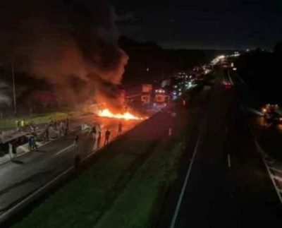 Derrota de Bolsonaro enciende las protestas en Brasil