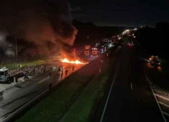 Derrota de Bolsonaro enciende las protestas en Brasil