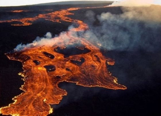 El Mauna Loa en Hawái entra en erupción por primera vez en casi 40 años