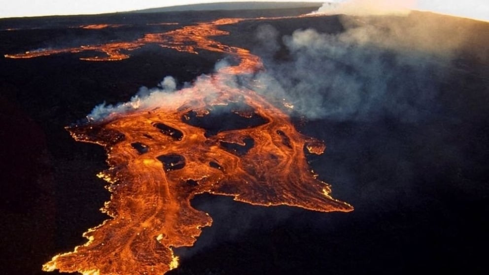El Mauna Loa en Hawái entra en erupción por primera vez en casi 40 años