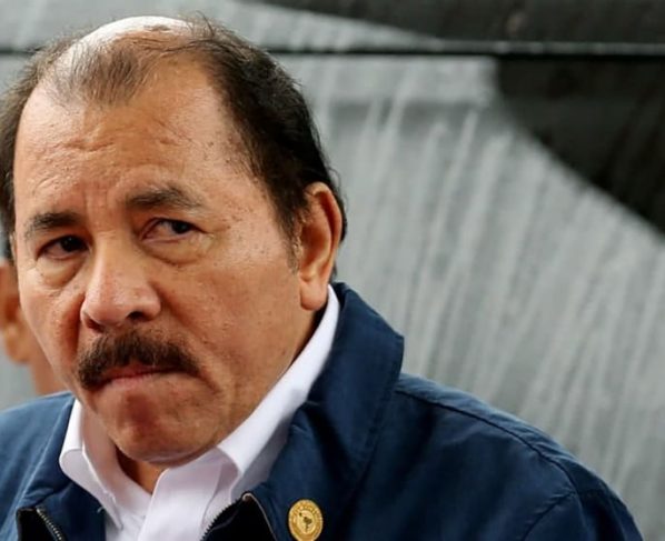 El régimen de Nicaragua condena a prisión a una familia entera
