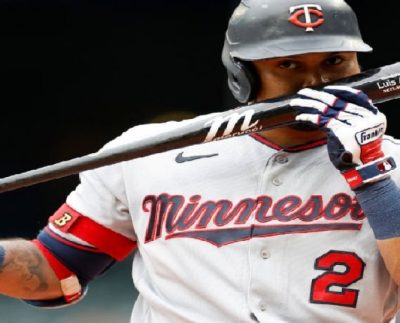 Luis Arráez es campeón bate de la Liga Americana