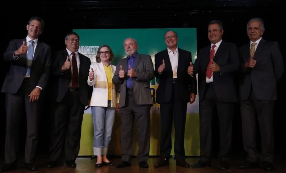 Lula da Silva anuncia gabinete ministerial