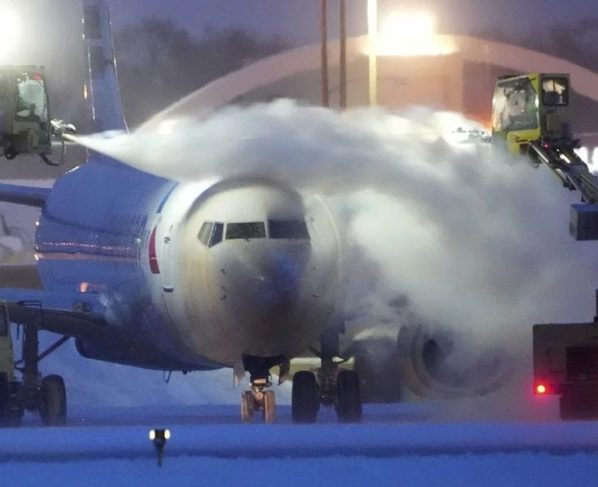 Más de 5.000 vuelos cancelados por la tormenta invernal Elliott