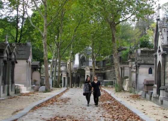 Ni playa ni montañas: el cementerio