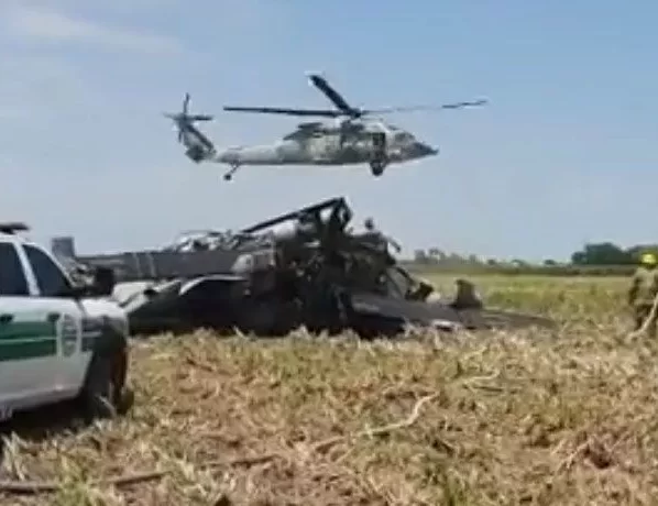 Se cae helicóptero de la Marina con saldo de 14 muertos