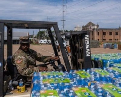 Sin agua potable una ciudad de 200.000 habitantes en EE.UU