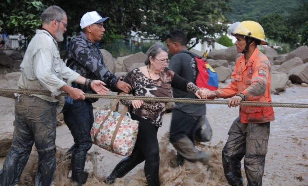 Tres personas muertas y cinco desaparecidas es el balance de la tragedia en Maracay