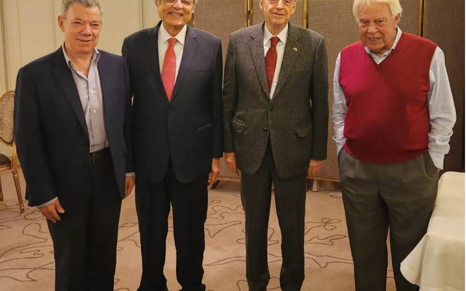 Juan Manuel Santos, Felipe Gonzalez, Alvaro Leyva y Sergio Ramírez
