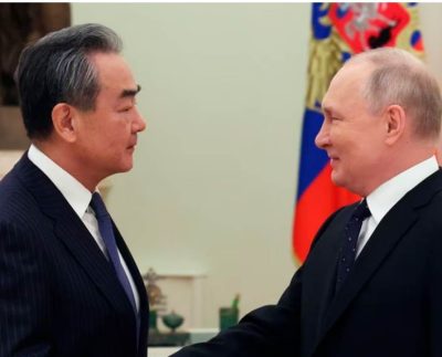 Consejero de Seguridad de China visita Moscú