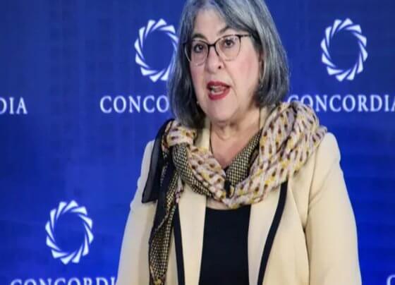 Daniella Levine Cava, Alcaldesa de Miami, afirmó que el Condado se regirá por normas federales, en desacuerdo con una legislación impulsada por el gobernador De Santis.