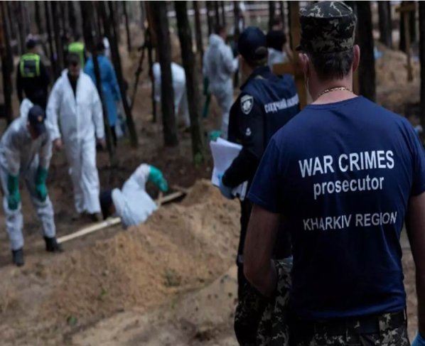 Rusia no reconoce la jurisdicción de la Corte Penal Internacional (CPI), aseguró el portavoz del Kremlin, Dimitry Peskov, después de que el tribunal anunciara que abrirá casos de crímenes de guerra contra Moscú y buscará las primeras órdenes de arresto por la invasión a Ucrania.