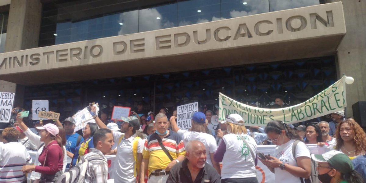 La resistencia es una de las cualidades que han demostrado los trabajadores venezolanos durante tres meses de protestas consecutivas, en demanda de salarios que permitan cubrir sus necesidades vitales.