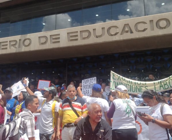 La resistencia es una de las cualidades que han demostrado los trabajadores venezolanos durante tres meses de protestas consecutivas, en demanda de salarios que permitan cubrir sus necesidades vitales.