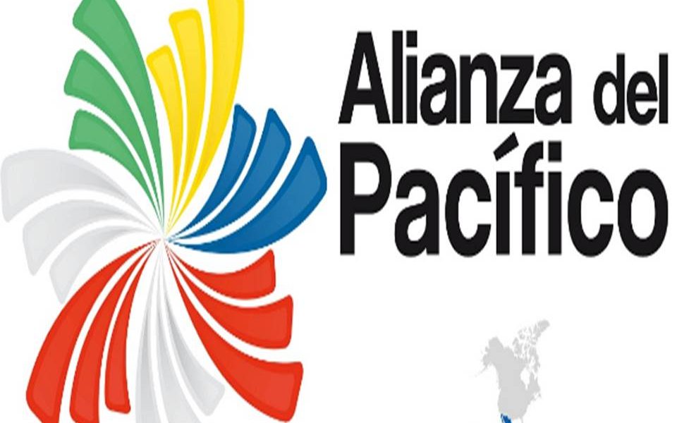 Pero el descaro más insólito de AMLO es negarse ilegalmente a entregarle al Perú, que le corresponde para el siguiente período, la presidencia pro tempore de la Alianza del Pacífico (integrada por Colombia, Chile, México y Perú –con Ecuador y Costa Rica pendientes de incorporación).