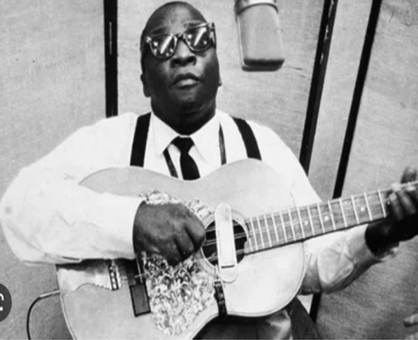 Arsenio nació el 30 de agosto de 1.911 en Güira de Macurije al occidente de Cuba cerca de Matanzas.