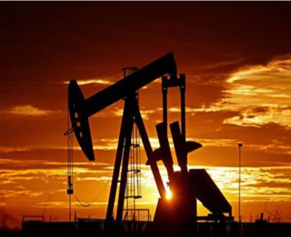 Los rusos, quienes son aliados de Venezuela han penetrado el mercado petrolero euroasiático incluyendo colocaciones en China, con significativos descuentos, además de enfrentar un encarecimiento del 400% después de la pandemia del COVID 19, lo cual dificulta aún más las ventas del crudo venezolano.