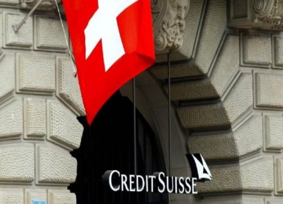 Los mercados de acciones y bonos operan este lunes en Europa con alzas y bajas, y no terminan de asimilar el rescate de emergencia del banco UBS al Credit Suisse. Los índices en la pre apertura en Wall Street están todos en rojo.