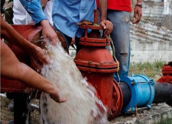 Cada año, desde 1993, el Día Mundial del Agua (22 de marzo) crea conciencia e inspira acciones para abordar la crisis mundial del agua y el saneamiento, ya que 2000 millones de personas viven todavía sin acceso a agua potable. Se trata de una celebración coordinada por ONU Agua y cuyo tema anual está alineado con el lanzamiento del Informe Mundial de la ONU sobre el estado de los recursos hídricos.