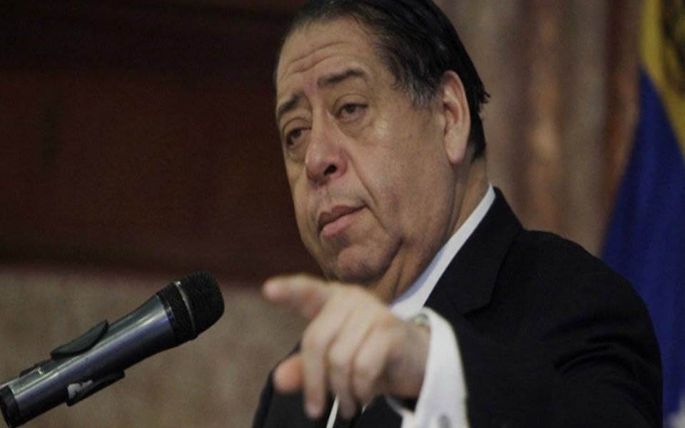 «Las informaciones que se tiene en relación a varios estados, entre ellos Aragua y en Caracas, donde se van a producir algunos allanamientos y, esto va a alcanzar a una cantidad mucho mayor, porque se trata de mafias y de redes que venían trabajando altos niveles de corrupción», dijo al canal estatal VTV.
