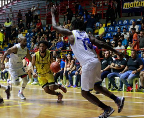 Más que por la presencia del campeón defensor de la SPB, se trataba de un partido en el que los Comecandela buscaban mostrar mejoras en su juego tras un inicio de temporada dispar.
