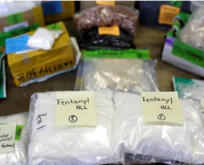 El presidente de México, Andrés Manuel López Obrador, propuso poner fin al uso medicinal del fentanilo, un poderoso opioide sintético al que se atribuye el aumento de las muertes por sobredosis de drogas en Estados Unidos, lo que ha alimentado las tensiones entre su país y Estados Unidos.