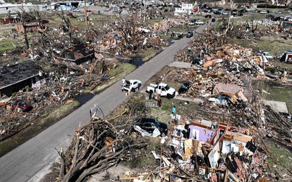 El presidente de los Estados Unidos, Joe Biden, aprobó la declaración de emergencia para el estado de Misisipi después de que un tornado azotó la región, ocasionando al menos a 25 personas muertas allí y otra más en Alabama.