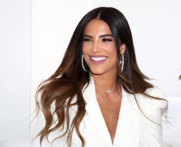 La actriz y presentadora venezolana Gaby Espino es una de las figuras de la televisión más apreciada por parte de sus seguidores hispanos, al igual que los extranjeros y ahora ha obtenido mayor prestigio en su carrera profesional con sus emprendimientos.