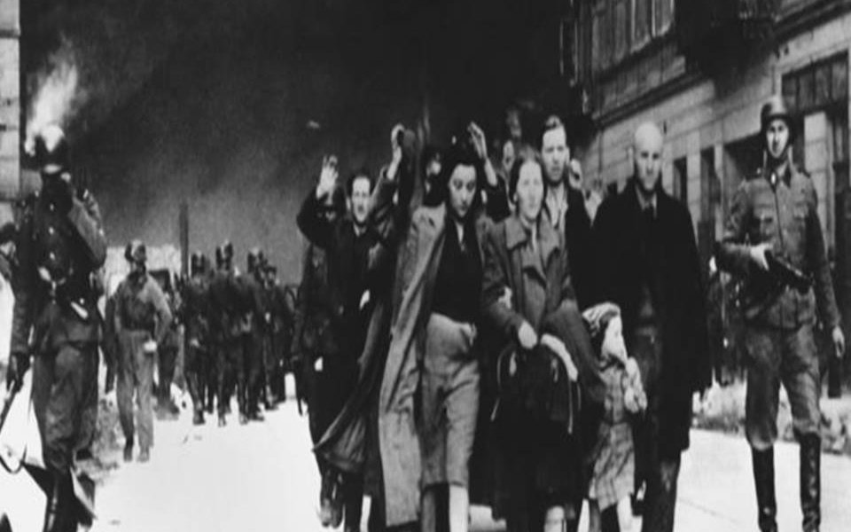 Desde su proclamación como estado por el recio estadista Ben Gurión en 1948, Israel ha sido atacado por el extremismo guerrerista árabe, que a pesar de ser derrotado tantas veces por los judíos, no termina de entender que la paz conviene a todos.