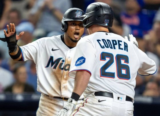 Con par de Cuadrangulares de Jorge Soler y una gran actuación monticular del venezolano Jesús Luzardo, los Marlins de Miami derrotasen el miércoles 5-2 a los Mellizos de Minnesota.