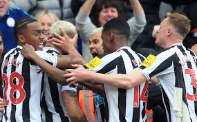 El Newcastle, cuarto clasificado en la Premier League, se impuso por un contundente 6-1 al Tottenham de Stellini.