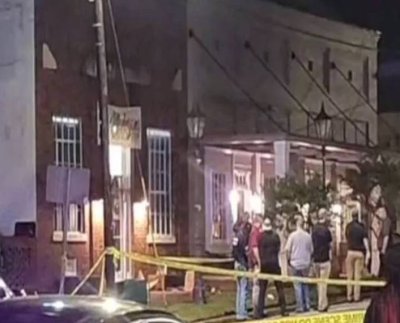 Al menos cuatro personas perdieron la vida en el enésimo tiroteo en lo que va de año en Estados Unidos. Sucedió el pasado sábado por la noche en una fiesta de cumpleaños en pequeño pueblo de Alabama.