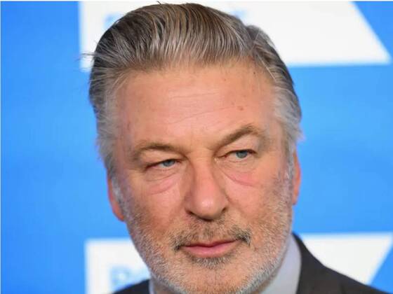 La fiscalía de Nuevo México ha retirado todos los cargos contra Alec Baldwin. El actor estaba acusado del homicidio involuntario de Halyna Hutchins durante las grabaciones de ‘Rust’