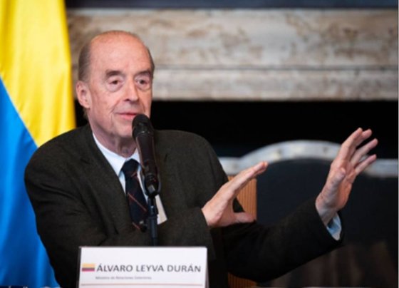 El ministro de Exteriores de Colombia Álvaro Leyva ha comunicado que el foro internacional sobre Venezuela celebrado en Bogotá, Colombia, acordó la necesidad de "establecer un cronograma electoral que permita celebrar elecciones libres, justas transparentes y con garantías" para el año 2024.