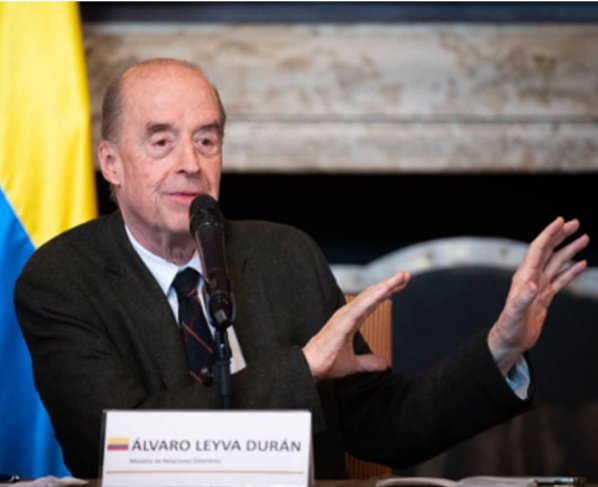 El ministro de Exteriores de Colombia Álvaro Leyva ha comunicado que el foro internacional sobre Venezuela celebrado en Bogotá, Colombia, acordó la necesidad de "establecer un cronograma electoral que permita celebrar elecciones libres, justas transparentes y con garantías" para el año 2024.