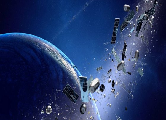 Los numerosos desechos que orbitan nuestro planeta pueden moverse a velocidades de hasta 28 mil kilómetros por hora, por lo que podrían suponer un peligro para futuras misiones espaciales.
