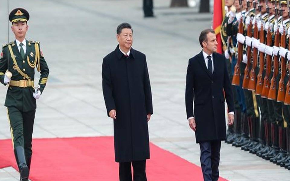 Los jefes de Estado se reunieron en Pekín para hablar sobre la guerra en Ucrania y las relaciones entre ambos países. Xi Jinping recibirá también a la presidenta de la Comisión Europea, Ursula von der Leyen.