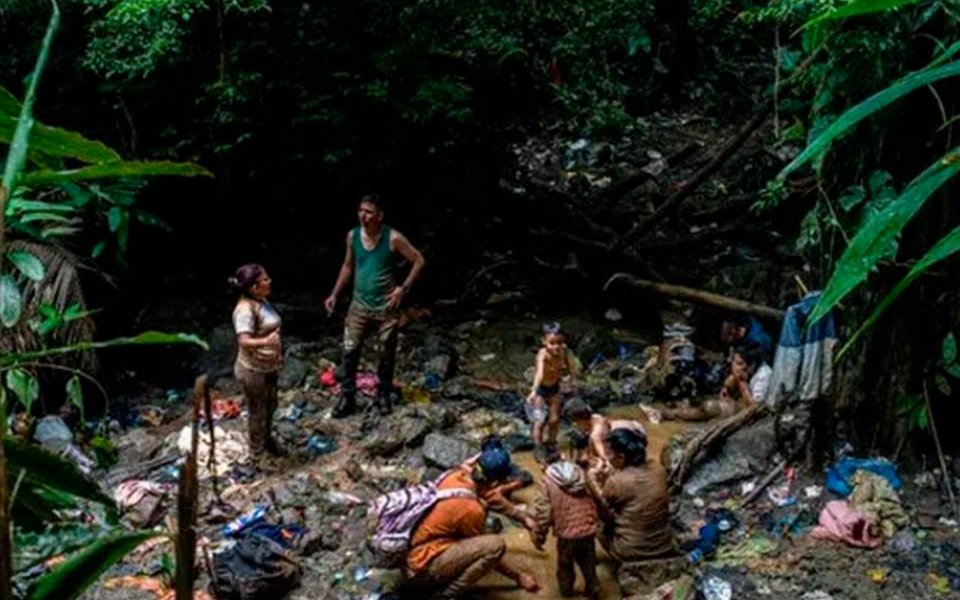 Panamá, Colombia y Estados Unidos expresaron su preocupación por la grave situación que atraviesan miles de migrantes en su tránsito por la peligrosa selva del Darién, mientras analizaban propuestas para enfrentar el creciente flujo irregular.