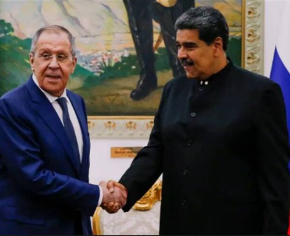 Rusia y Venezuela revisaron algunos de sus cientos de acuerdos bilaterales que cubren los sectores financiero, energético, agrícola y otros, durante discusiones entre sus principales diplomáticos y otros funcionarios de alto nivel el martes en el país sudamericano.