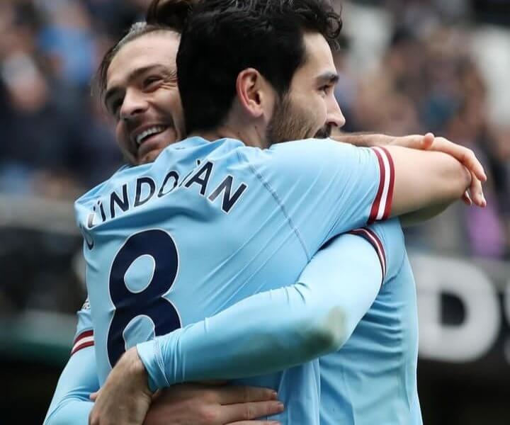 La victoria dejó a Manchester City con 64 puntos y a ocho de Arsenal, aunque con un encuentro menos que el líder, cuando faltan nueve jornadas para el final de la temporada. En la otra vereda, Liverpool tiene 42 unidades y por el momento está fuera de todas las competencias europeas.