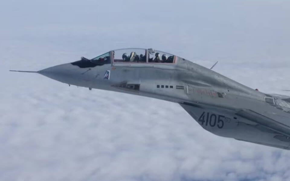 El portavoz de presidencia de Polonia, Marcin Przydacz, evitó precisar cuántos aviones han sido entregados a las autoridades ucranianas y agregó que “Ucrania reclamará más apoyo” de sus aliados durante la visita oficial que el presidente ucraniano, Volodímir Zelenski, efectuará a Varsovia este miércoles.