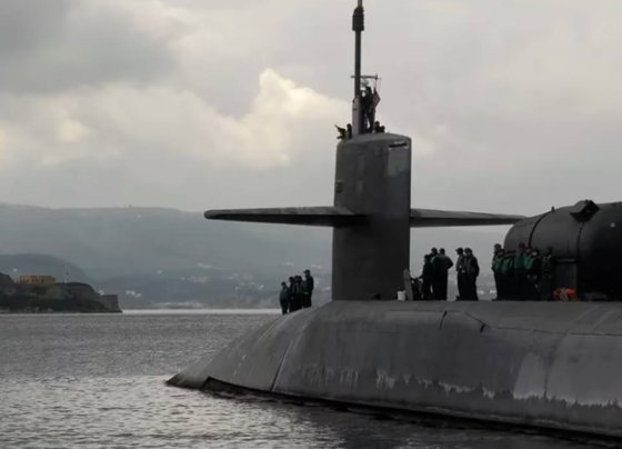 Se trata del USS Florida, con capacidad para cargar hasta 154 misiles crucero Tomahawk. Tiene como objetivo “garantizar la seguridad y la estabilidad marítima de la región”, según un comunicado del Mando Central de las Fuerzas Navales norteamericanas.