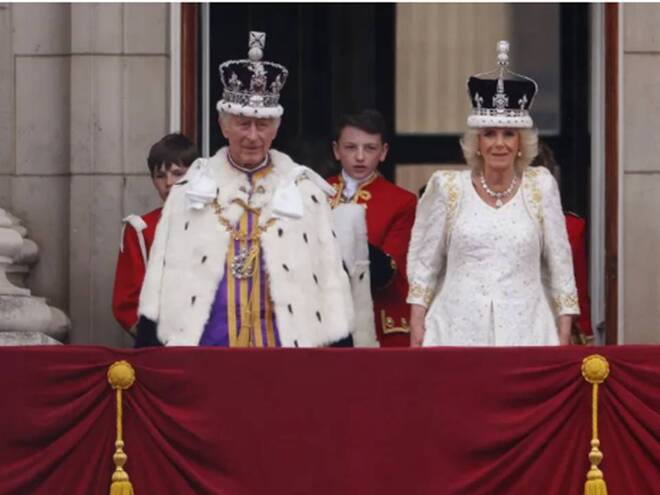 El evento, organizado por el Carlos III y la reina consorte Camilla con el apoyo de los príncipes de Gales, Guillermo y Kate, sirve como un gesto de bienvenida formal a los invitados que se trasladaron a Londres para la coronación este sábado 6 de mayo.