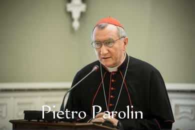 El Secretario de Estado del Vaticano, Cardenal Pietro Parolin está sorprendido por el desmentido de los gobiernos de Ucrania y Rusia de conocer la iniciativa de servir de mediador por la paz, conversación que tuvo el Papa en el vuelo de regreso a Budapest, y ha declarado que los gobiernos de ambos países han sido informados.