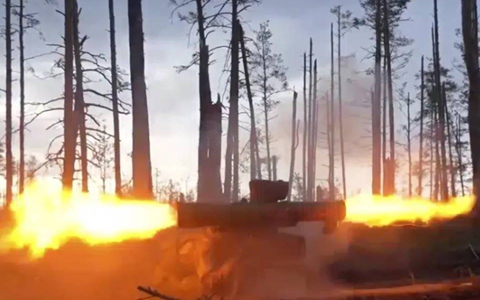 La región de Bélgorod, en el sur de Rusia, que limita con Ucrania, fue atacada el viernes por fuego de artillería